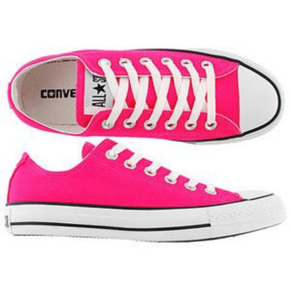 Converse Shoes - Converse low tops pink